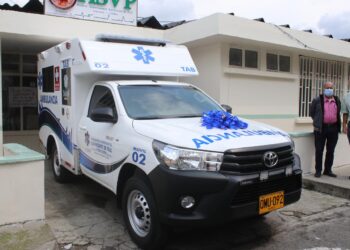 Gracias a gestión conjunta, Aranzazu recibió una nueva ambulancia 4×4 y fortalece la atención en salud