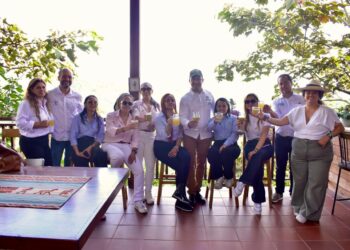 Entre café, arriería y naturaleza: Caldas muestra su oferta turística en Chinchiná y Neira para fortalecer lazos con Antioquia