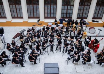 Caldas proyecta su talento musical a nivel mundial con la presentación oficial de la Banda Sinfónica Juvenil