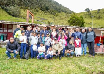 Con acciones por la conservación en el Parque Nacional Natural Los Nevados, Gobierno de Caldas conmemoró el Día del Árbol