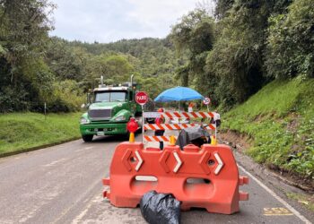 Cierres y pasos controlados en varias vías de Caldas por obras de mejoramiento: conozca sectores, horarios y vías alternas