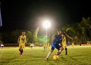 Viterbo enciende la luz del desarrollo deportivo: Gobernación de Caldas entregó escenario iluminado con alta potencia  