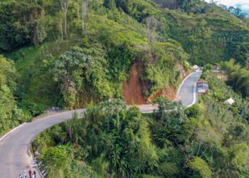 Florencia – Puente Linda avanza con paso firme: Gobernación de Caldas verifica ejecución de obras