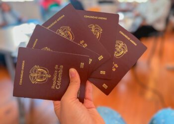 Caldas implementa el nuevo pasaporte colombiano: tiene estándares de soberanía de datos y alta seguridad digital