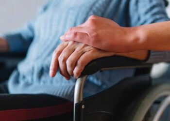 Territorial de Salud de Caldas orienta a la comunidad sobre el registro de cuidadores de personas con discapacidad