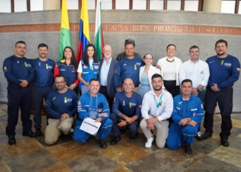 Gobernación de Caldas rindió homenaje a rescatistas que dejaron en alto el nombre del departamento en misión humanitaria en Venezuela