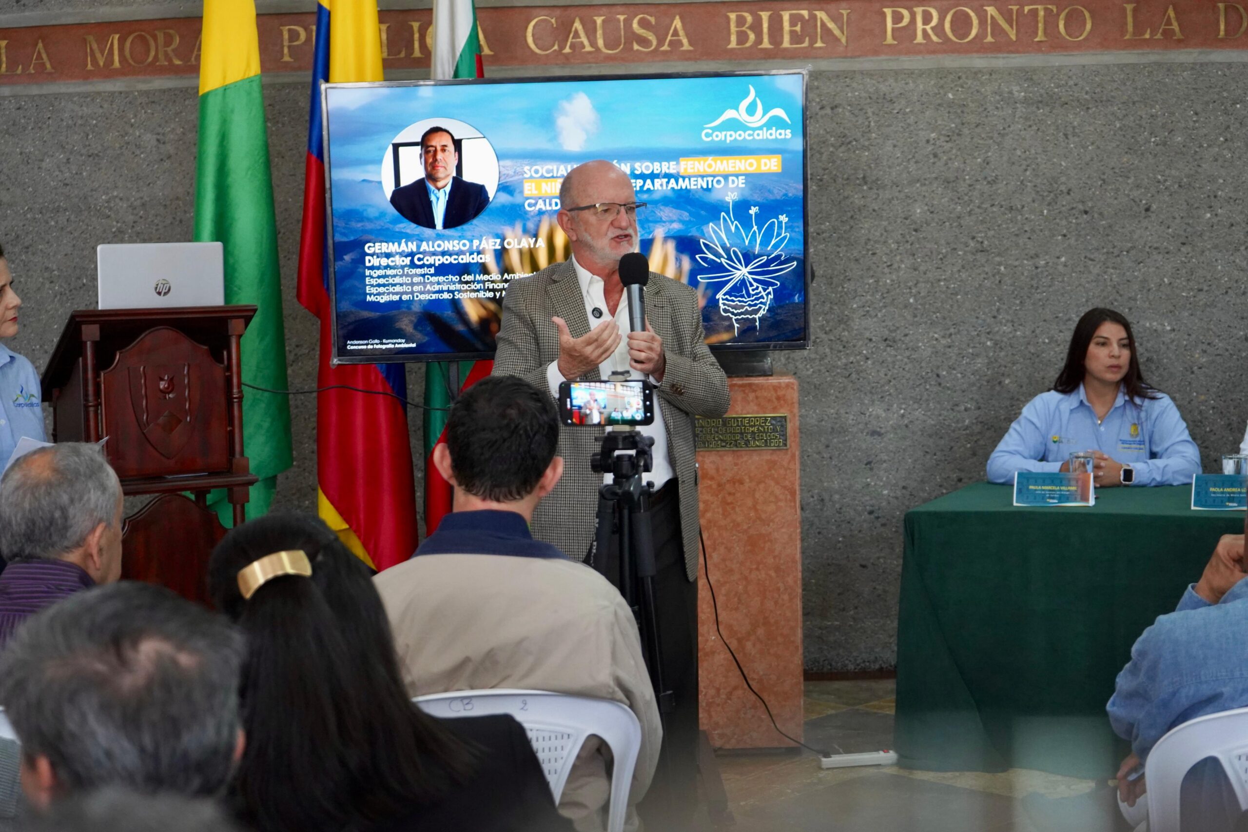 Gobernación de Caldas y Corpocaldas articulan acciones para afrontar el fenómeno de El Niño - Es Caldas