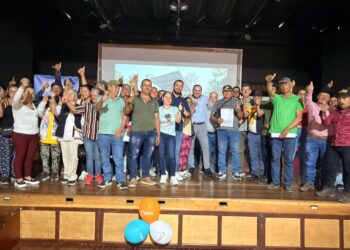Gobierno de Caldas transforma la calidad de vida de 157 familias rurales con estufas ecoeficientes
