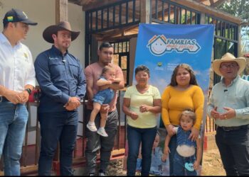 Gobierno de Caldas cumple con el programa de Vivienda Cultural Cafetera: dos familias de Belalcázar, las nuevas propietarias