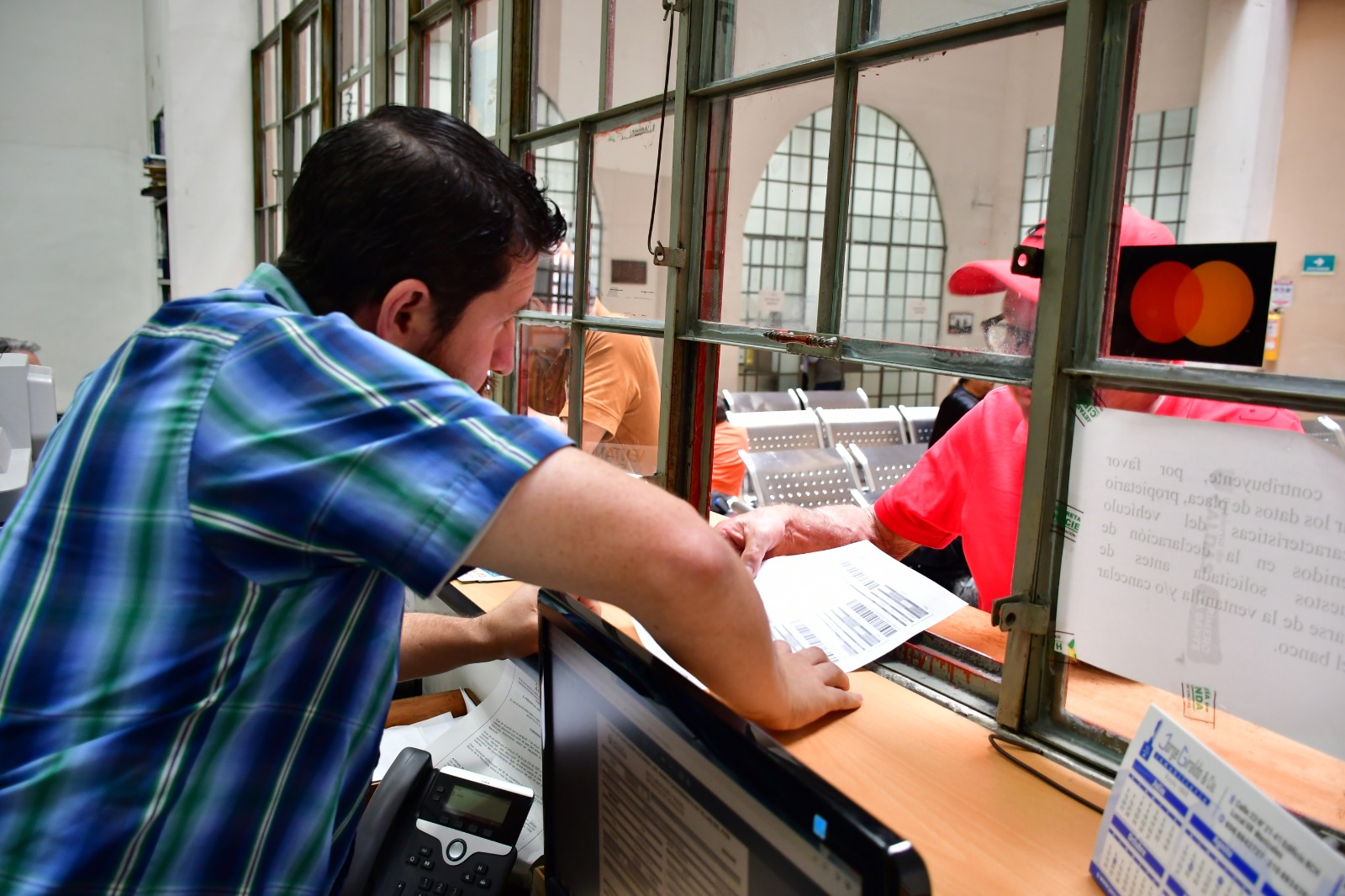 ¡Últimos días para pagar el Impuesto Vehicular sin sanciones! Hacienda Departamental amplía horarios de atención para facilitar el proceso - Es Caldas