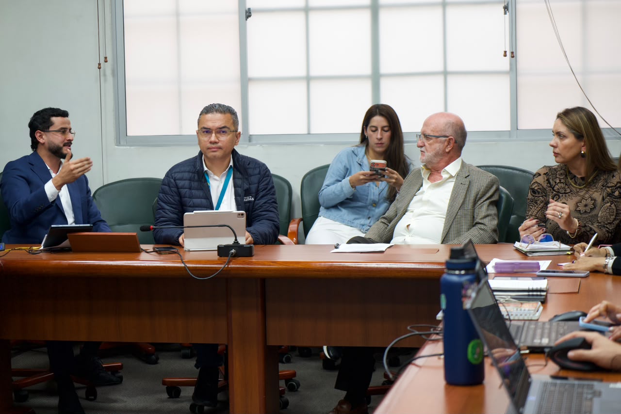 Caldas redujo en un 20 % las muertes por siniestros viales en el primer cuatrimestre de 2026, mientras el país registró un incremento del 19,4 % - Es Caldas