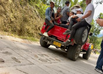 Con Obras por Impuestos, Caldas entrega vía rural que fortalecerá la conectividad entre Montebello y Pueblo Nuevo, en el oriente del departamento
