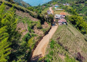 Adelantadas al cronograma avanzan las obras de la vía entre Salamina y La Merced: ejecución supera el 20%