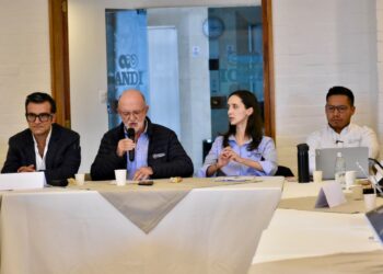 Con trabajo en cuatro líneas estratégicas, Caldas fortalece acciones para apoyar la reactivación económica de empresarios, comerciantes y emprendedores afectados por el terremoto