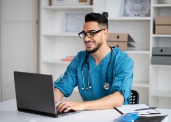 Territorial de Salud de Caldas habilita canales virtuales para trámites del Servicio Social Obligatorio