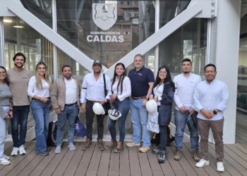 Equipos técnicos de la Gobernación de Caldas y la Nación y definen ruta de recuperación en municipios afectados por el sismo
