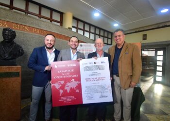 Caldas brinda oportunidades de educación internacional con 300 becas de hasta el 70 % para funcionarios, colaboradores, docentes y sus familias