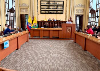 Pese a dificultades administrativas de orden nacional, Caldas avanza en la firma de Convenios Solidarios para la rocería y limpieza de vías